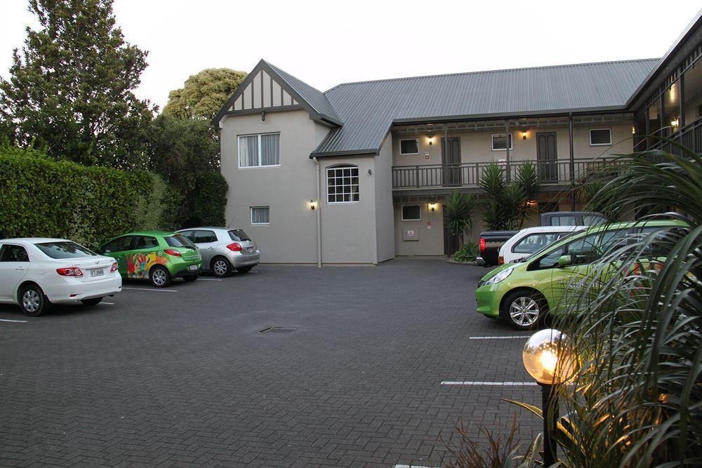 Asure Camelot Arms Motor Lodge Auckland Bagian luar foto