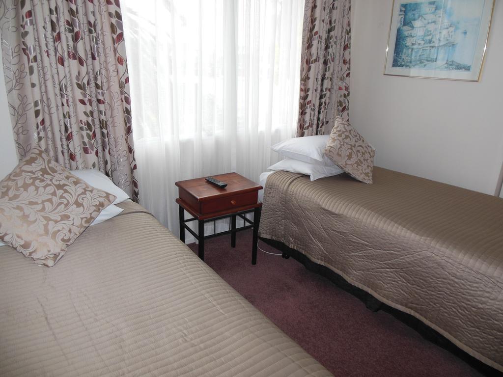 Asure Camelot Arms Motor Lodge Auckland Bagian luar foto