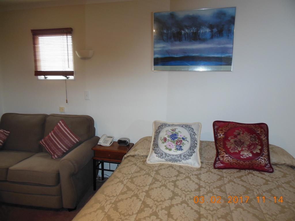 Asure Camelot Arms Motor Lodge Auckland Bagian luar foto