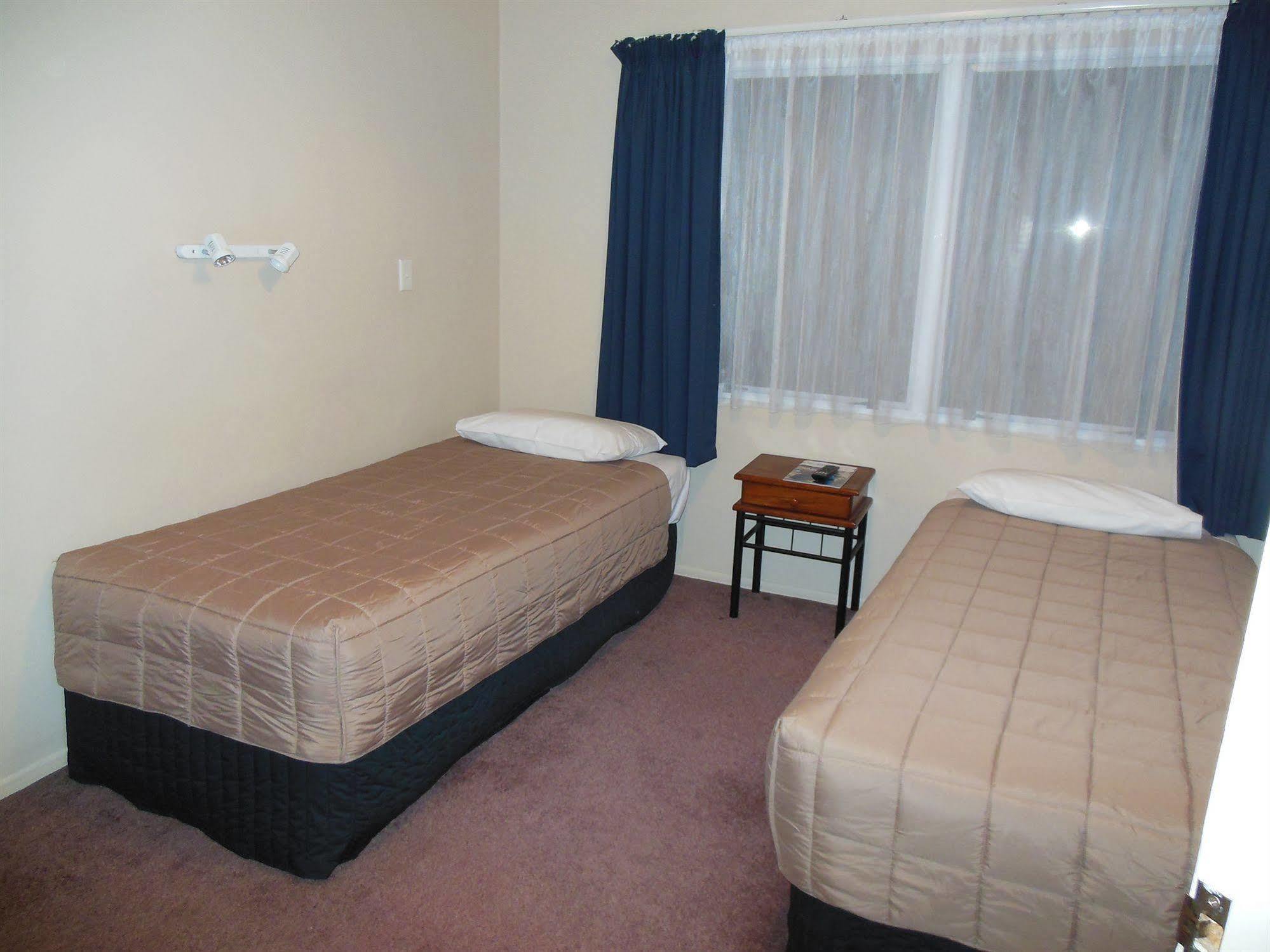 Asure Camelot Arms Motor Lodge Auckland Bagian luar foto